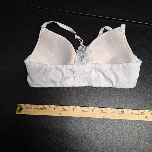 Maidenform White Lace Accent Bra - Picture 2 of 4